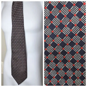 100% silk tie- Lucky Star